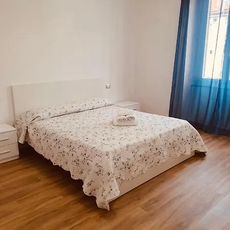 Incantevole Shopping & Mare & Parcheggio Διαμέρισμα Σαβόνα